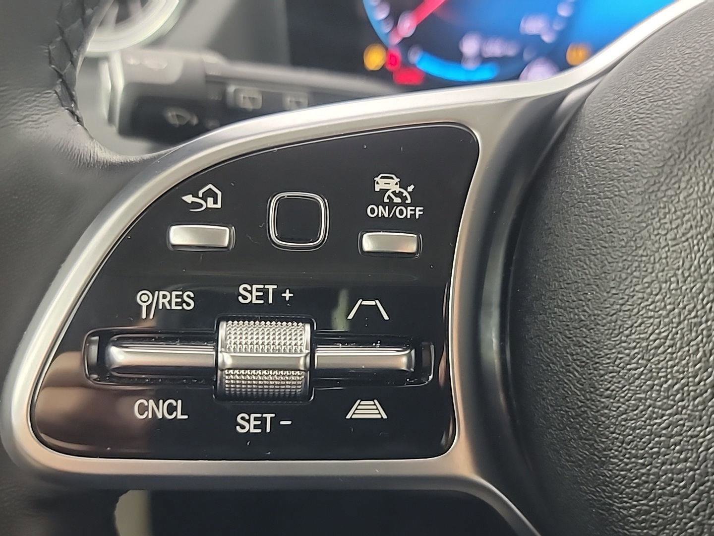 Used 2022 Mercedes-Benz GLA 250 4MATIC image 24