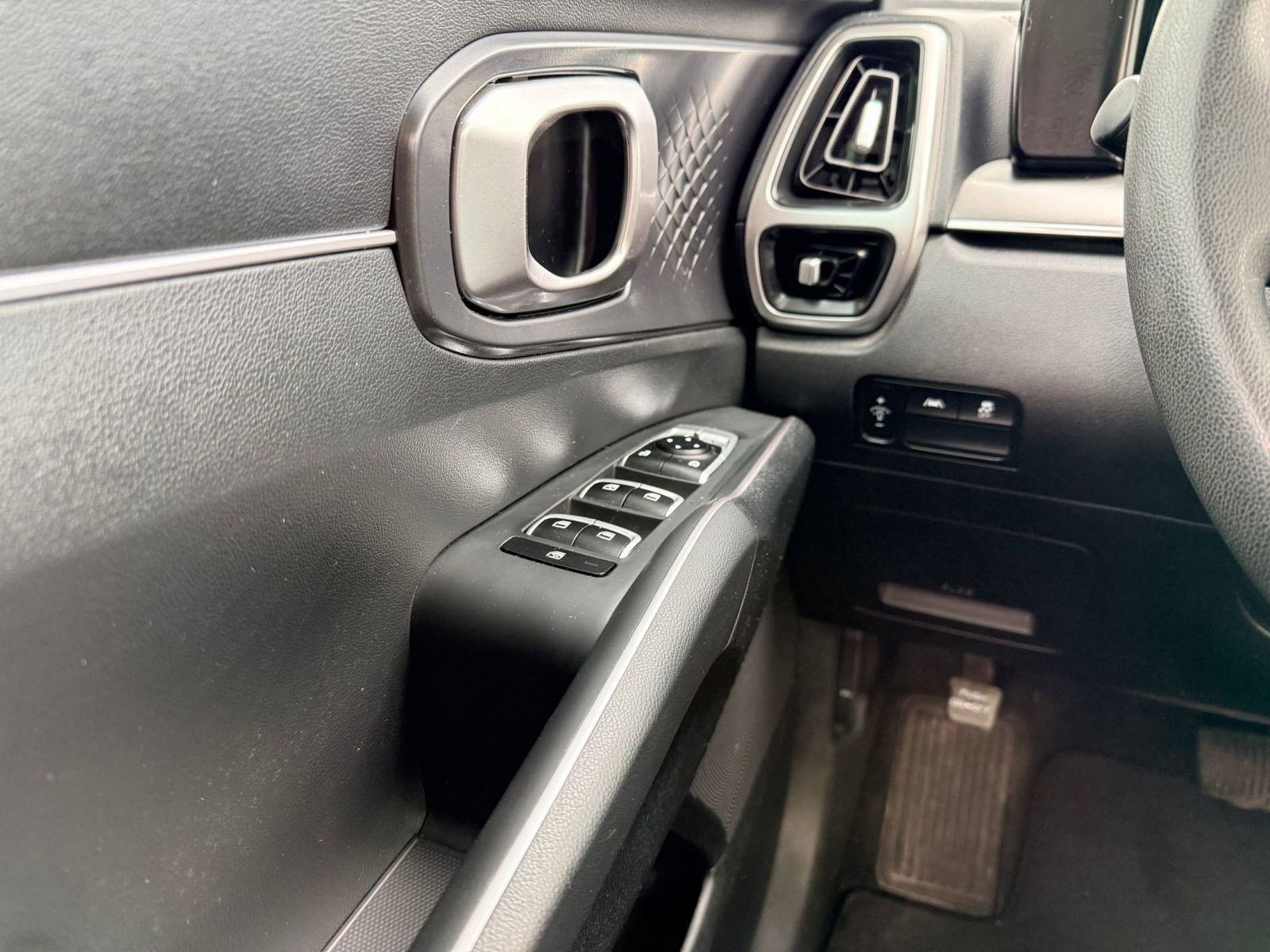 Used 2021 Kia Sorento LX image 25