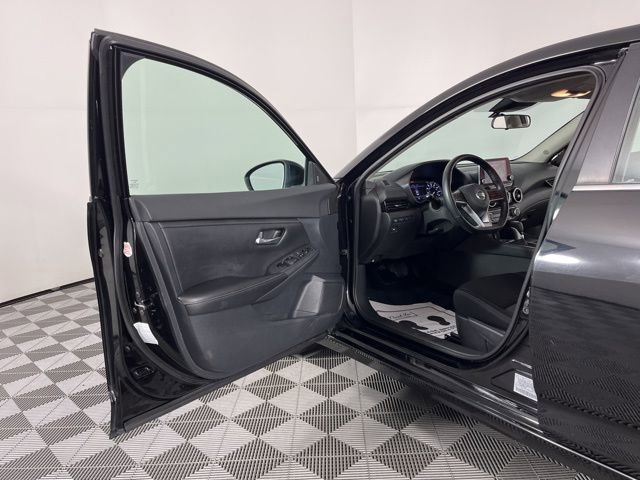 Used 2021 Nissan Sentra SV image 16