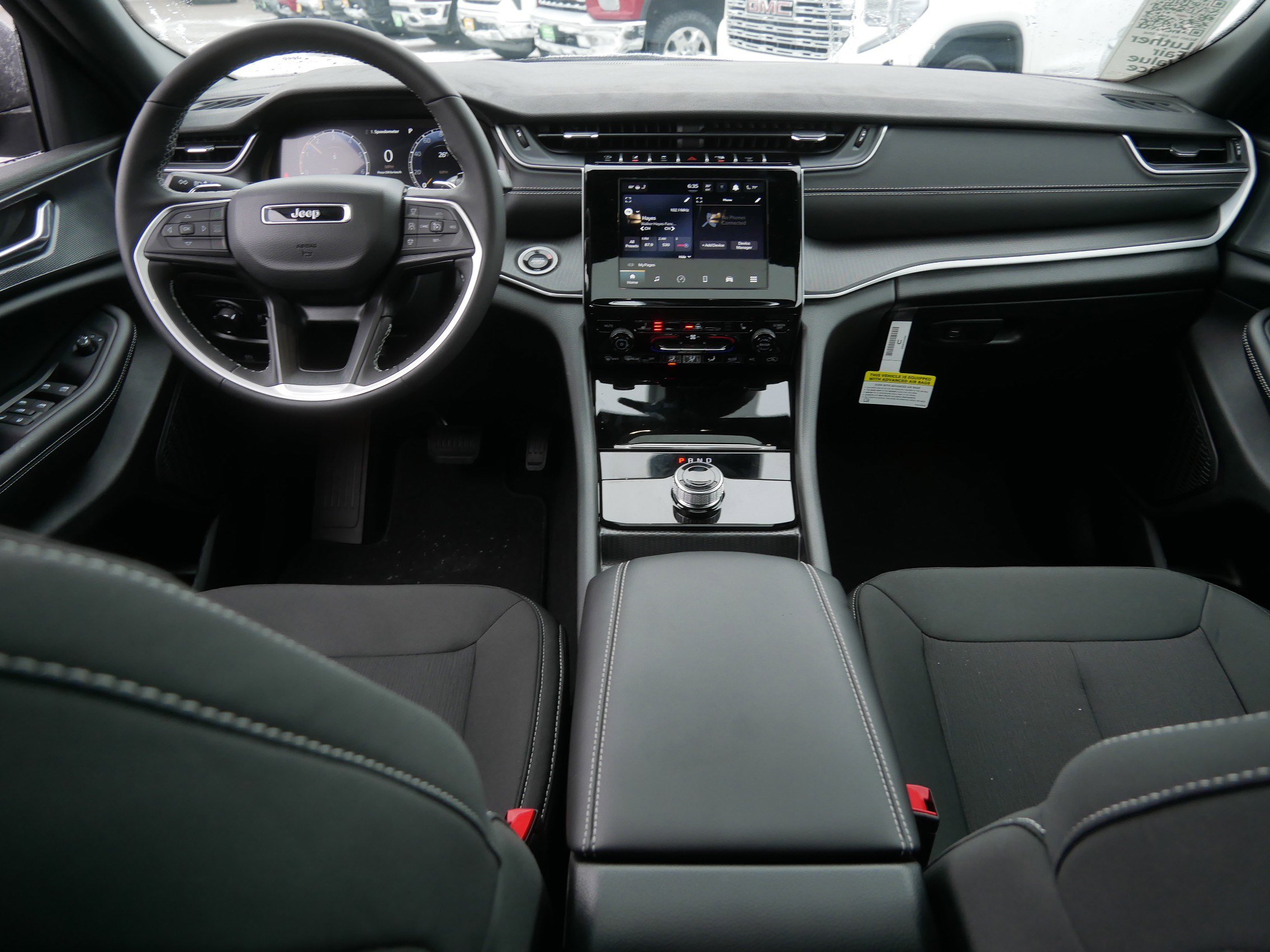 New 2025 Jeep Grand Cherokee Laredo X w/ Luxury Tech Group I image 14