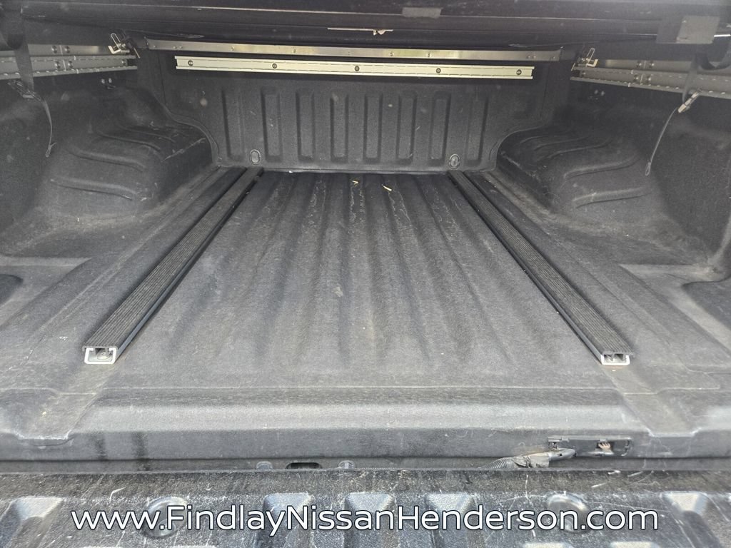 Used 2019 Nissan Frontier SL RWD image 13