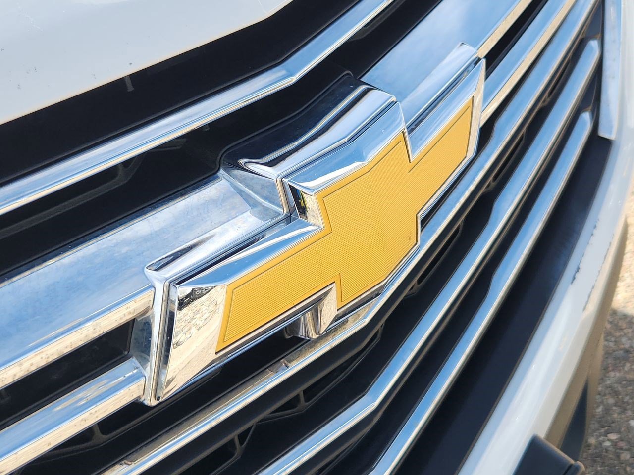 Used 2023 Chevrolet Traverse LT image 24