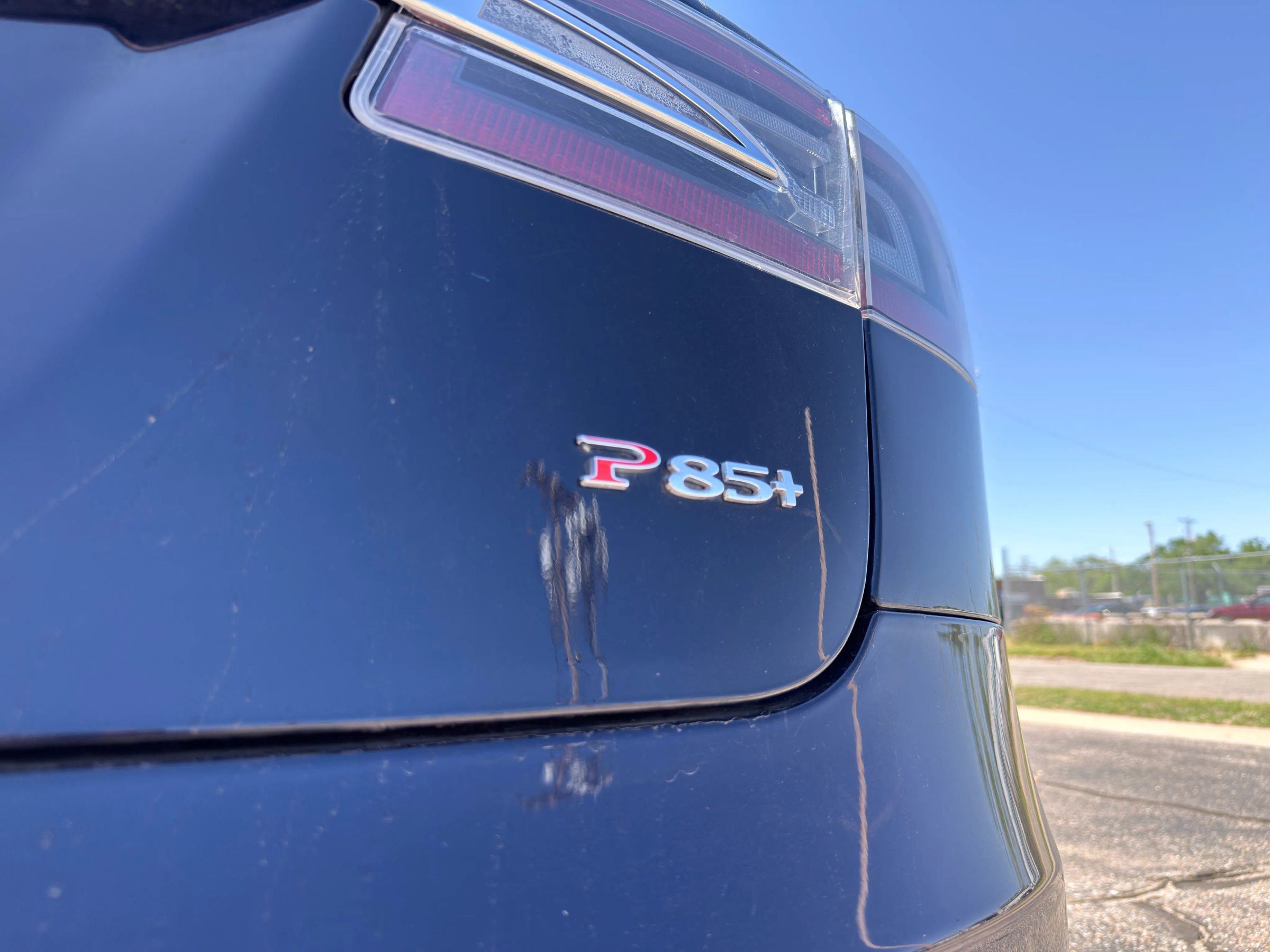 Used 2013 Tesla Model S Performance RWD image 28