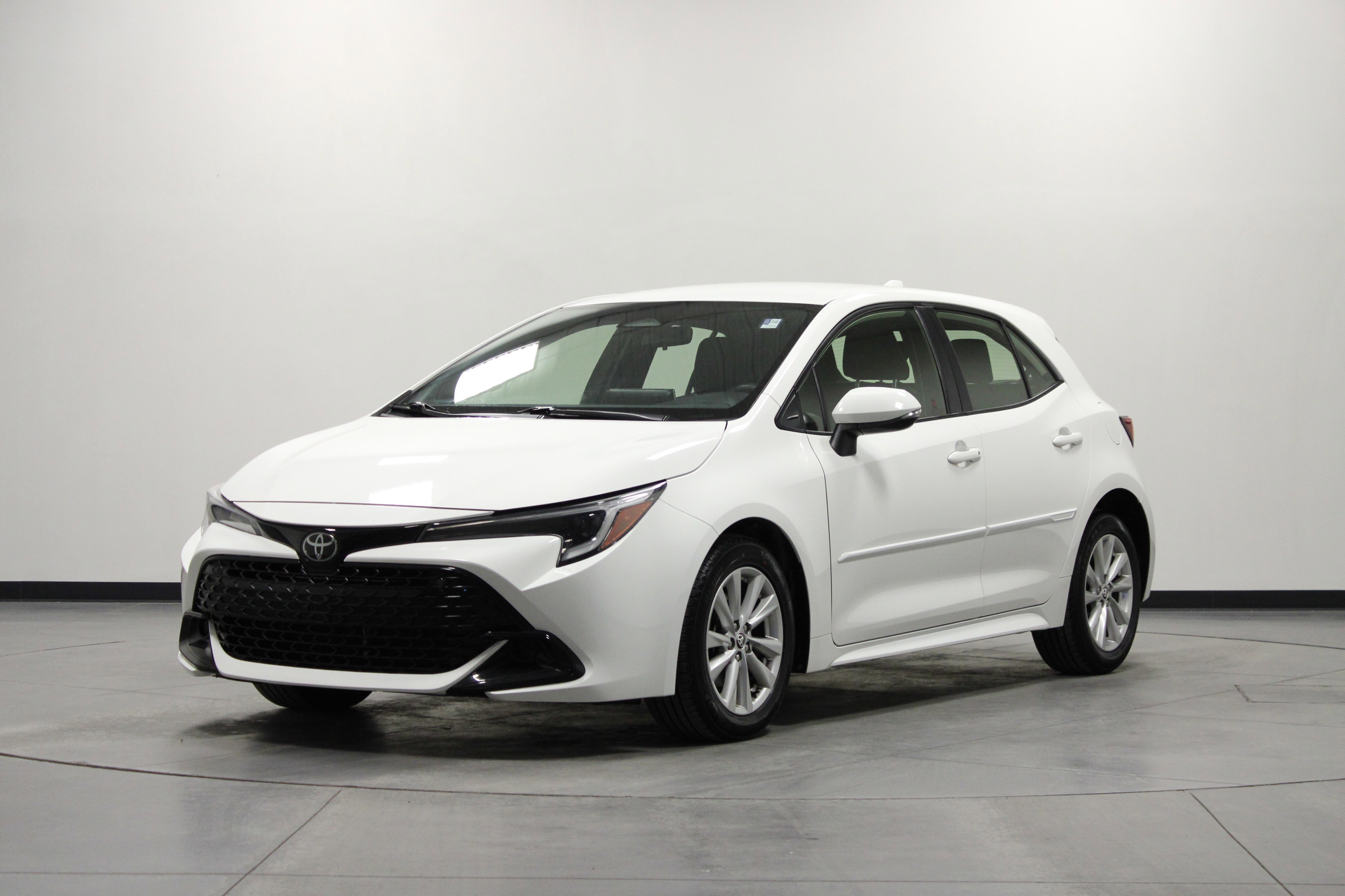 Used 2023 Toyota Corolla SE image 8