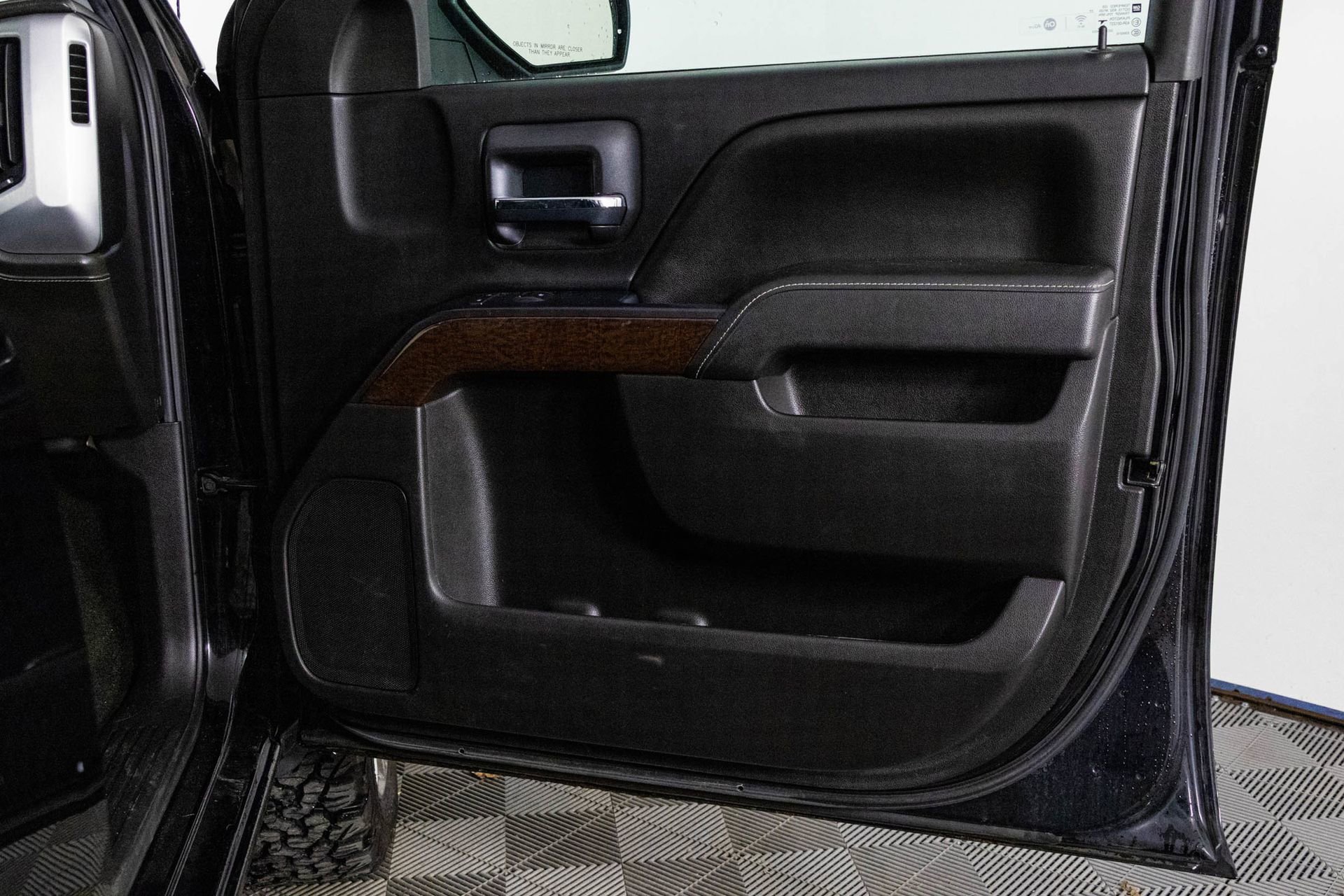 Used 2016 GMC Sierra 1500 SLE w/ SLE Value Package image 26