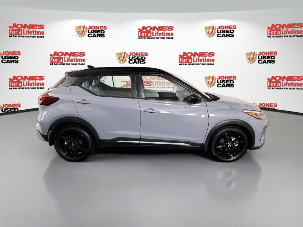 Certified 2023 Nissan Kicks SR w/ SR Premium Package FWD image 18
