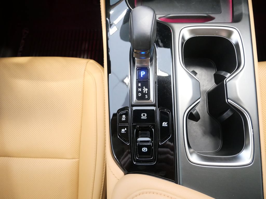 Certified 2025 Lexus NX 350h AWD w/ Accessory Package (2T) image 39