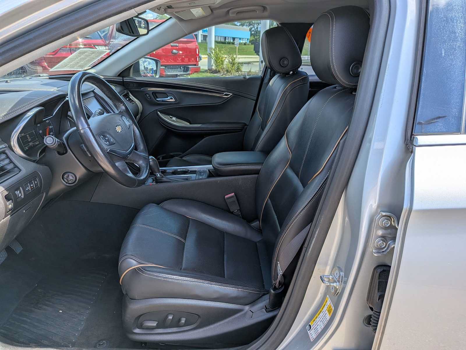 Used 2016 Chevrolet Impala LTZ w/ Enhanced Convenience Package FWD image 15