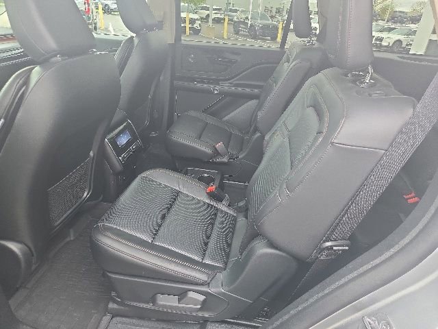 Certified 2024 Lincoln Aviator Reserve w/ Jet Package AWD/4WD image 30