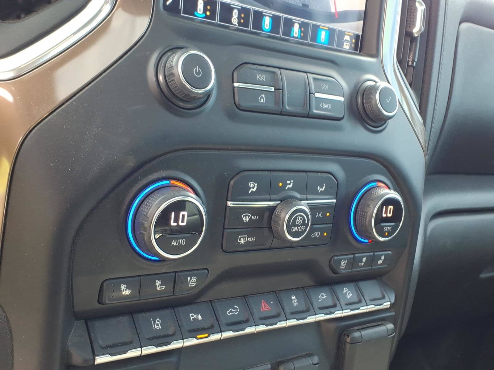 Used 2022 Chevrolet Silverado 2500 High Country w/ Safety Package II image 14