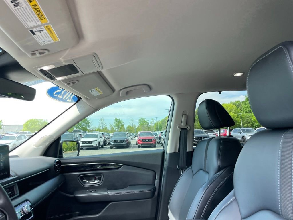 Certified 2025 Honda Pilot EX-L image 29