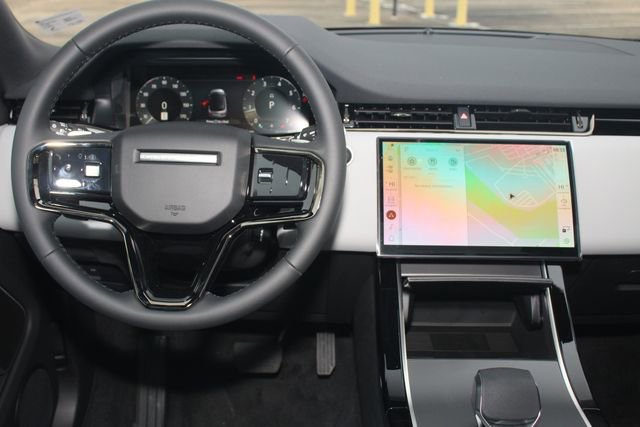 New 2026 Land Rover Range Rover Evoque S image 4