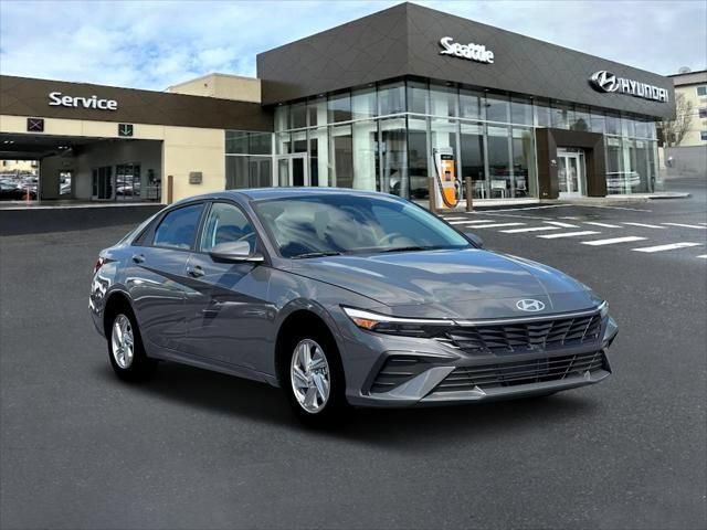 New 2026 Hyundai Elantra SE FWD image 11