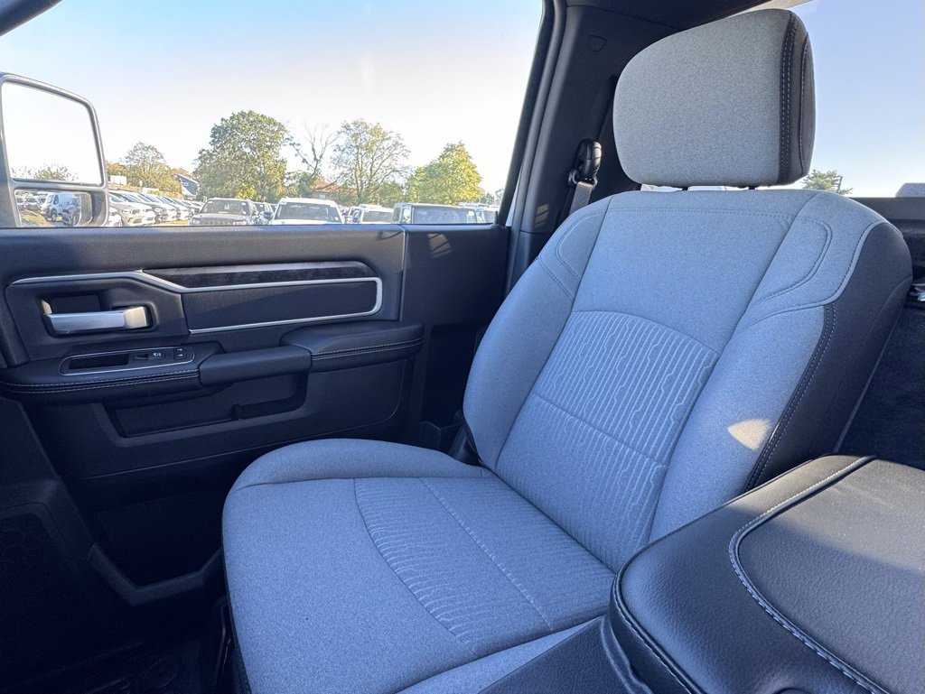 New 2024 RAM 4500 SLT w/ Quick Order Package 2YG SLT image 15