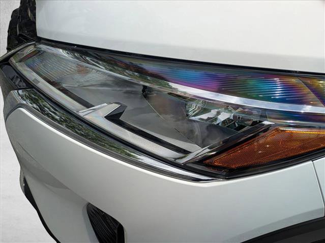 Certified 2023 Nissan Kicks SV FWD image 8