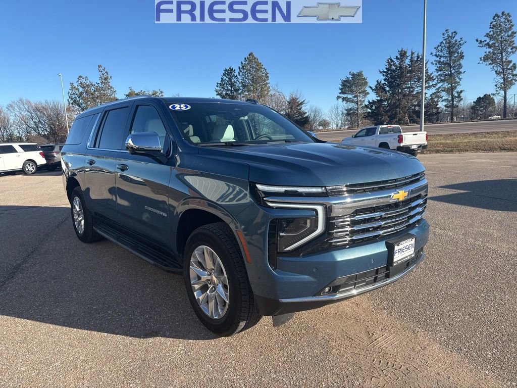Used 2025 Chevrolet Suburban Premier image 7