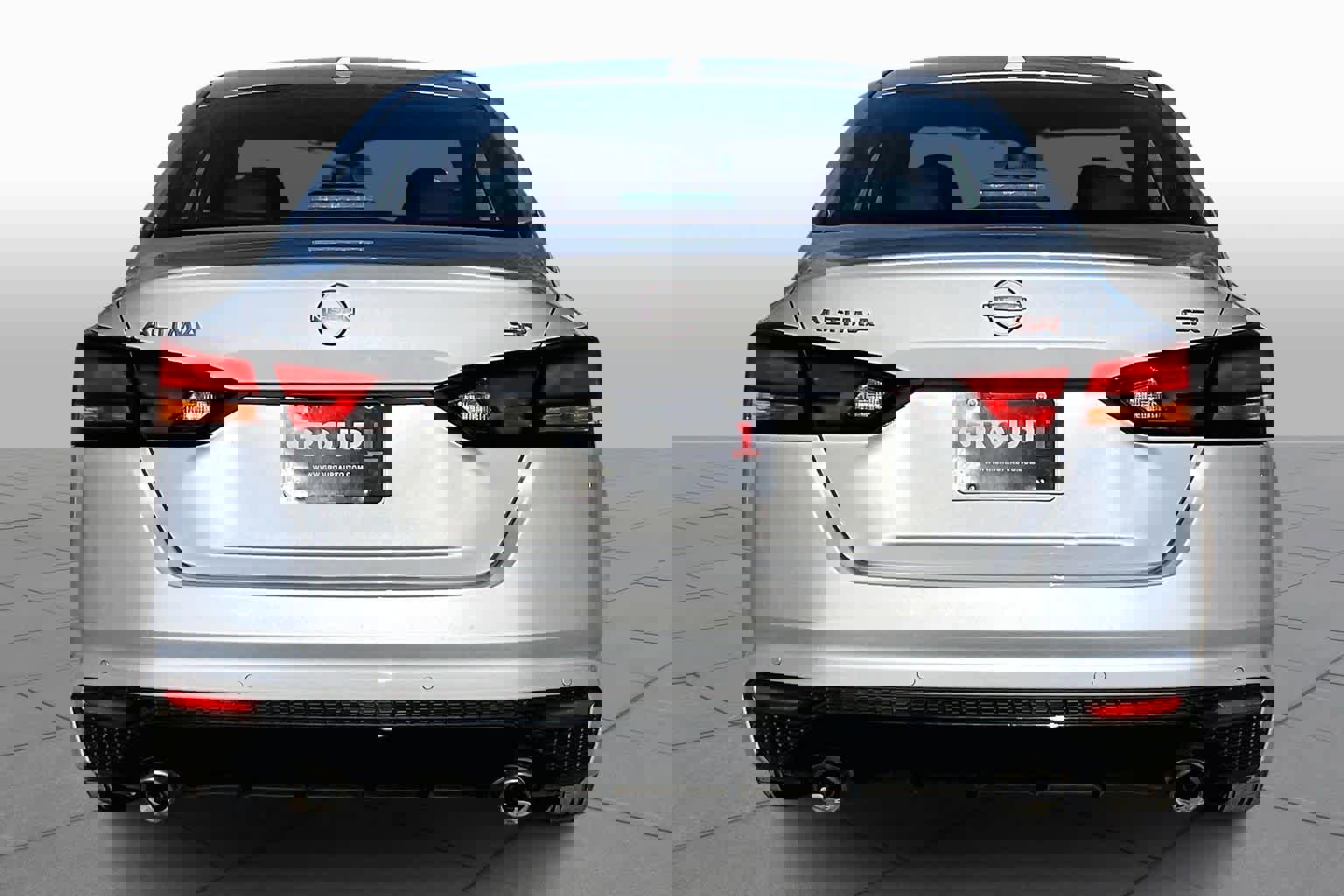 Used 2024 Nissan Altima 2.5 SR image 5