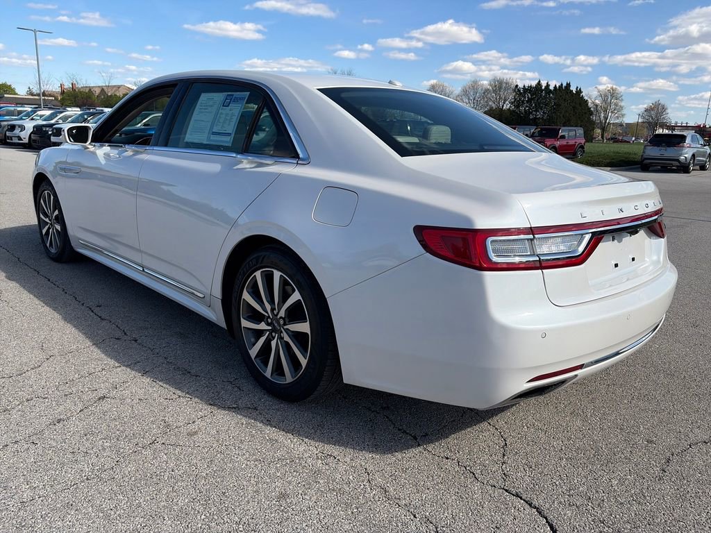 Used 2017 Lincoln Continental Premiere FWD image 5