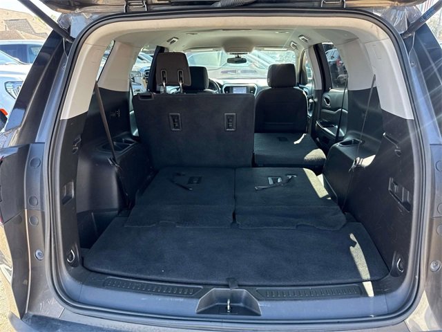 Used 2019 GMC Acadia SLE image 10