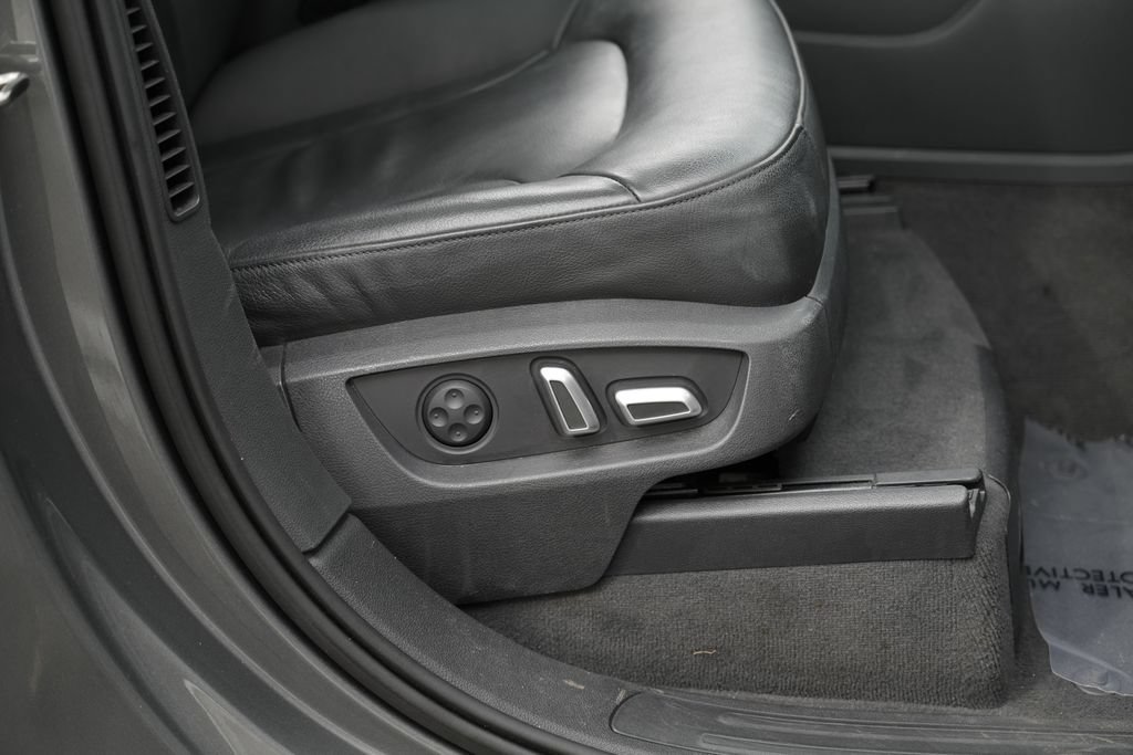 Used 2014 Audi Q7 3.0T Premium Plus w/ Premium Plus Package AWD/4WD image 37