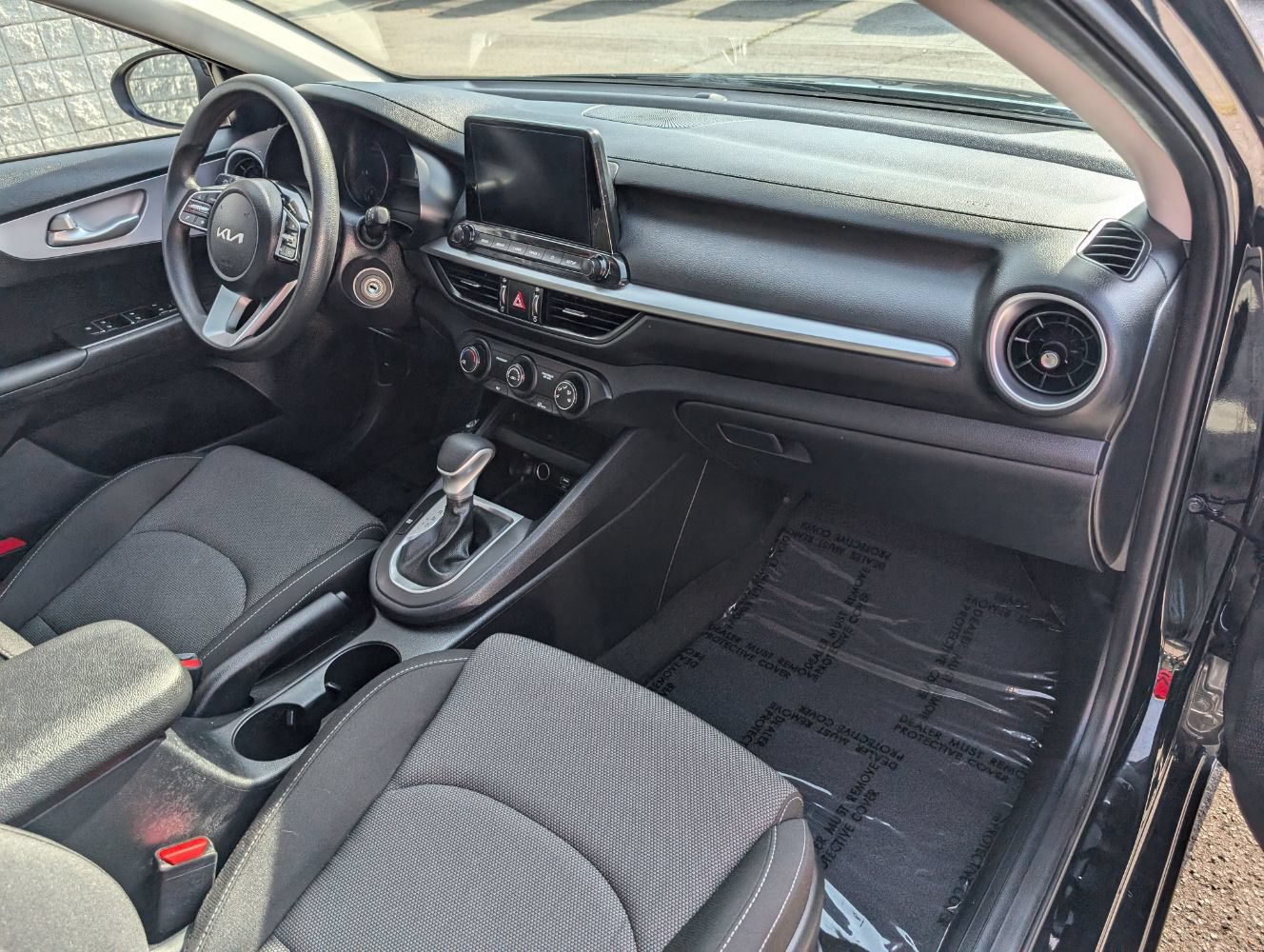 Used 2024 Kia Forte LXS w/ LXS Technology Package FWD image 13