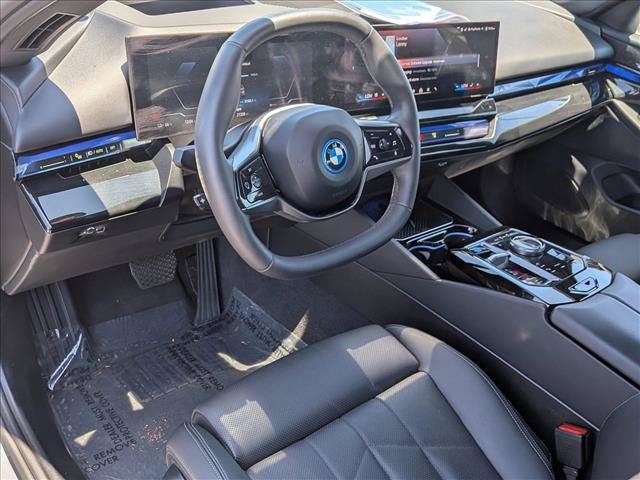 Used 2024 BMW i5 eDrive40i w/ Premium Package RWD image 10