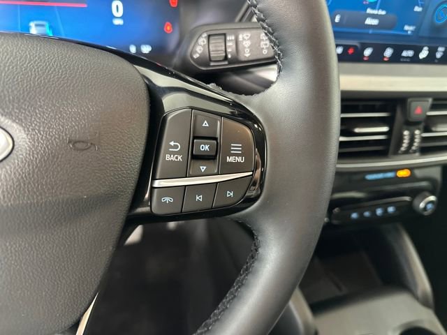 Used 2023 Ford Escape SE w/ PHEV Premium Package image 16