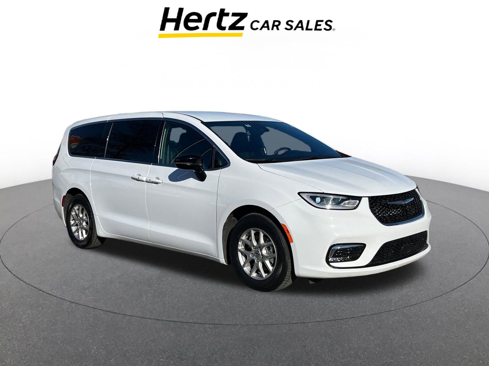 Used 2025 Chrysler Pacifica Select image 1