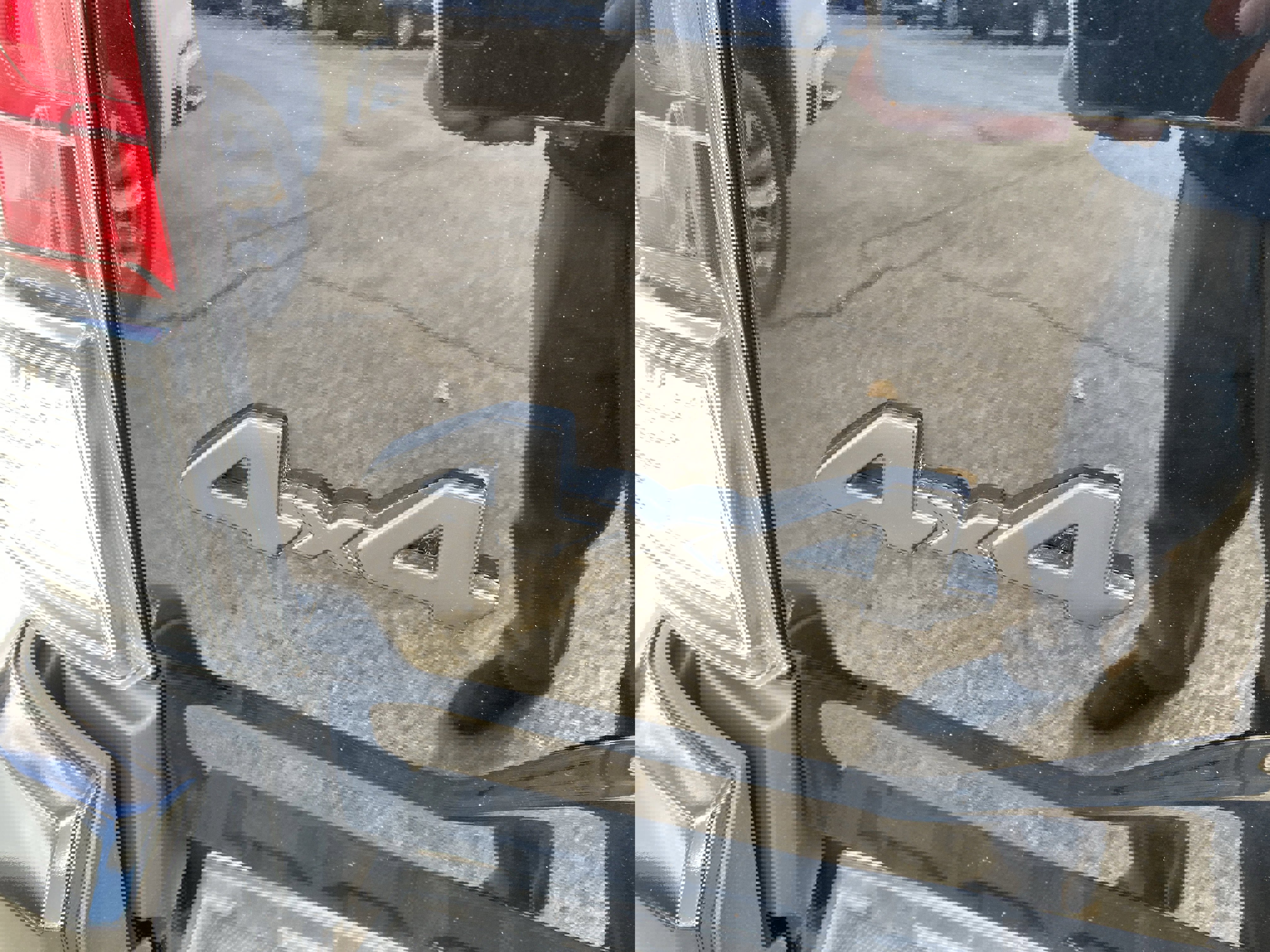 Used 2023 Toyota Tacoma Limited image 8