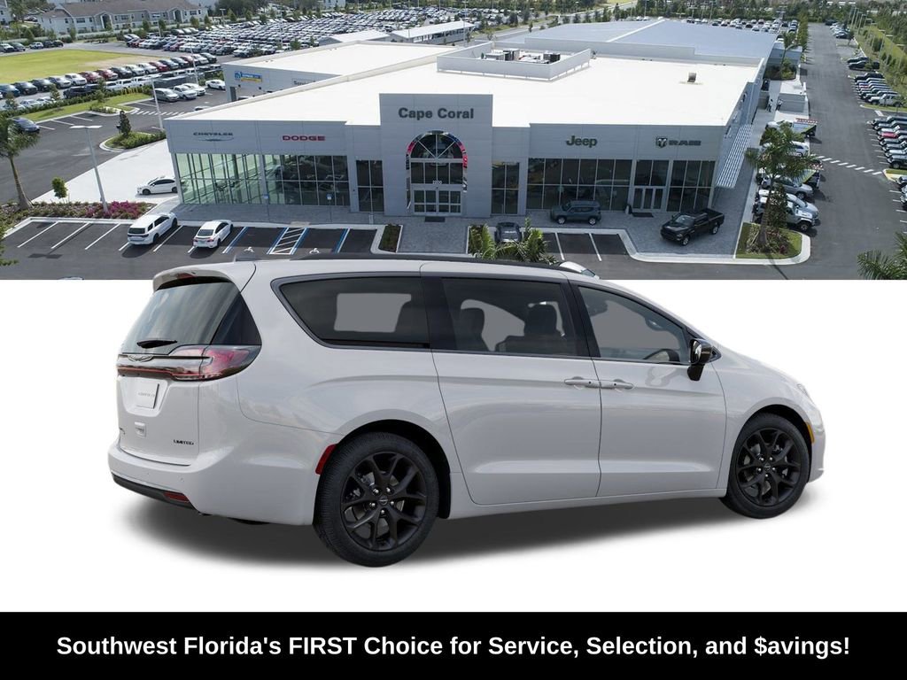 New 2026 Chrysler Pacifica Limited w/ S Appearance Package image 5