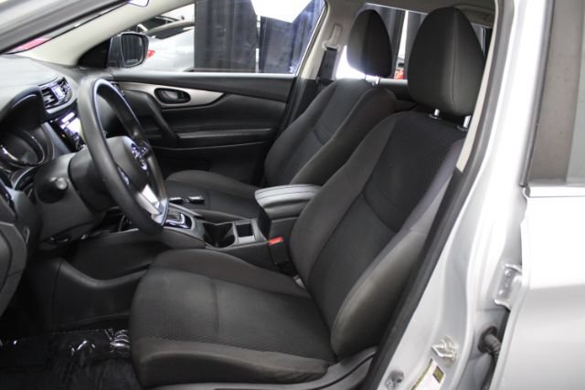Used 2018 Nissan Rogue Sport S FWD image 11