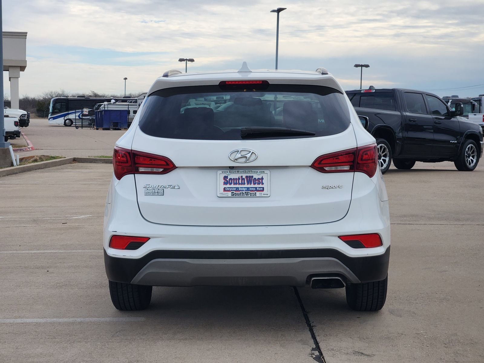 Used 2018 Hyundai Santa Fe Sport w/ 2.4L Value Package 02 image 8