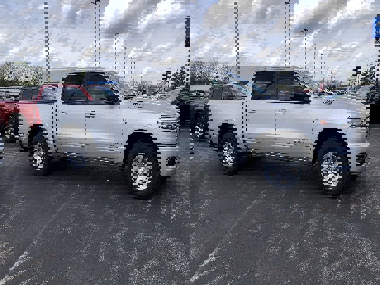 New 2026 RAM 1500 4x4 Crew Cab image 6