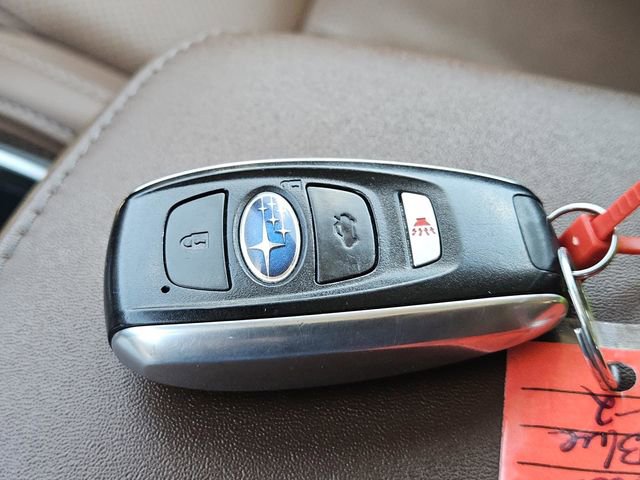 Used 2025 Subaru Outback Touring w/ Popular Package #2 AWD/4WD image 38