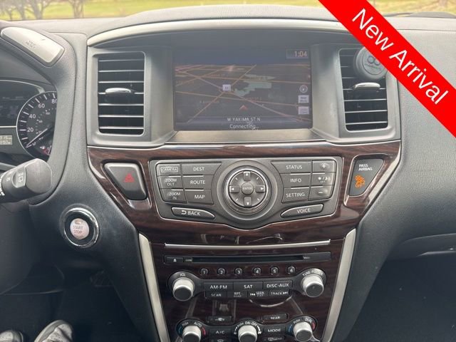 Used 2014 Nissan Pathfinder Platinum image 16