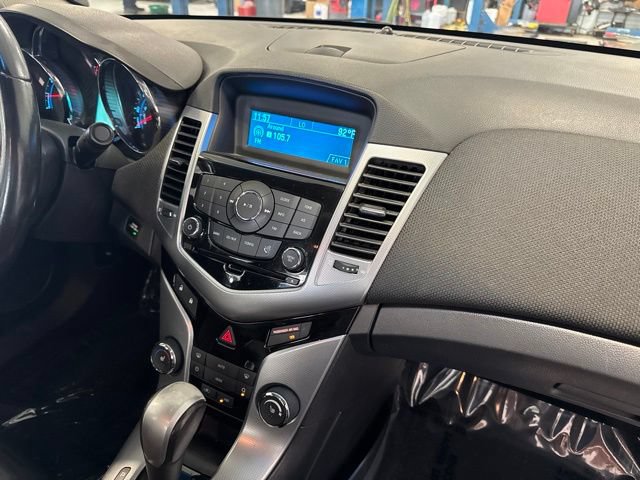 Used 2012 Chevrolet Cruze LTZ FWD image 17