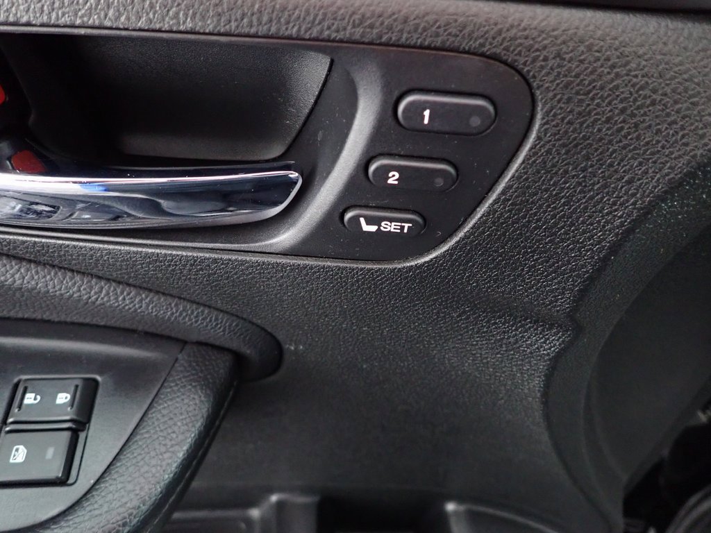 Used 2019 Honda Passport EX-L image 2