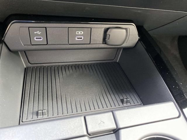 New 2026 Toyota Prius XLE AWD/4WD image 10