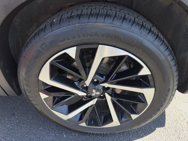 Used 2022 Mitsubishi Outlander SE image 28