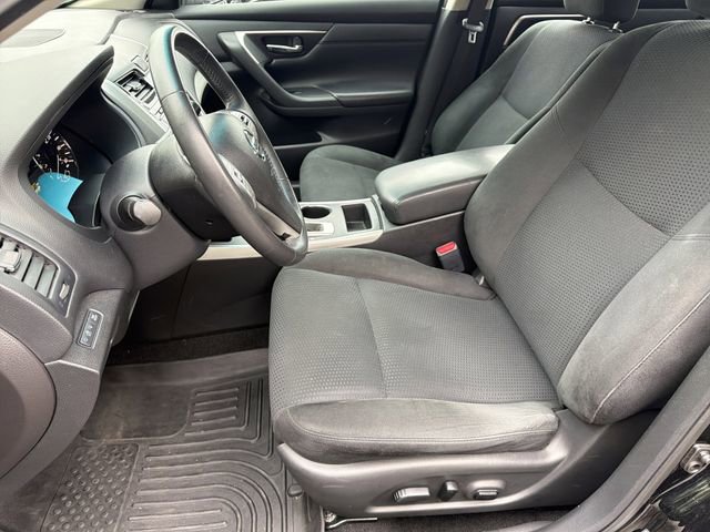 Used 2015 Nissan Altima 2.5 SV FWD image 9