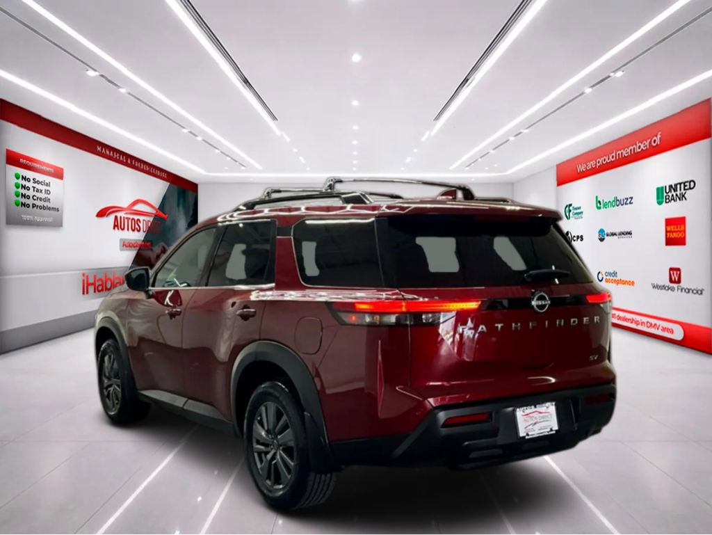 Used 2022 Nissan Pathfinder SV image 6