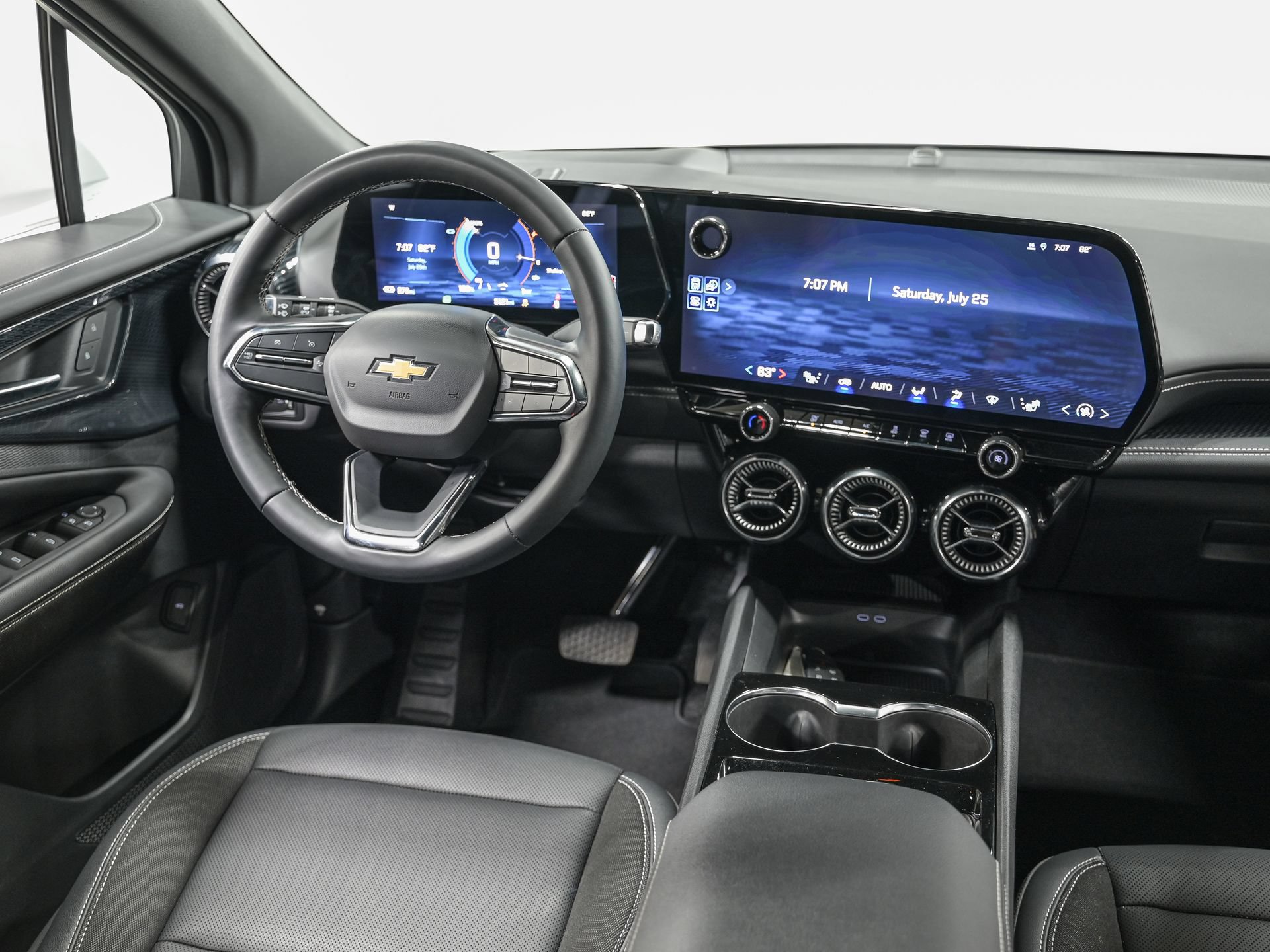 Used 2024 Chevrolet Blazer EV LT AWD/4WD image 27