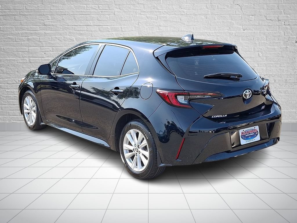 Used 2025 Toyota Corolla SE FWD image 6
