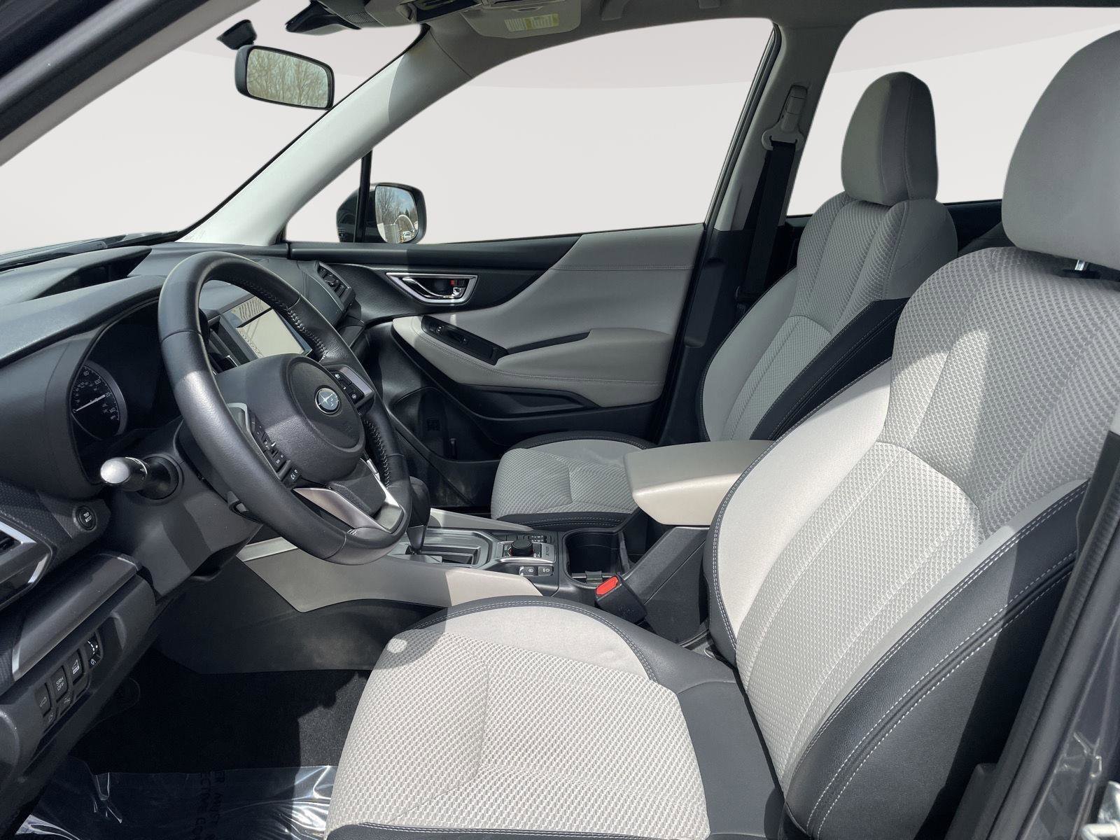 Used 2022 Subaru Forester Premium image 22