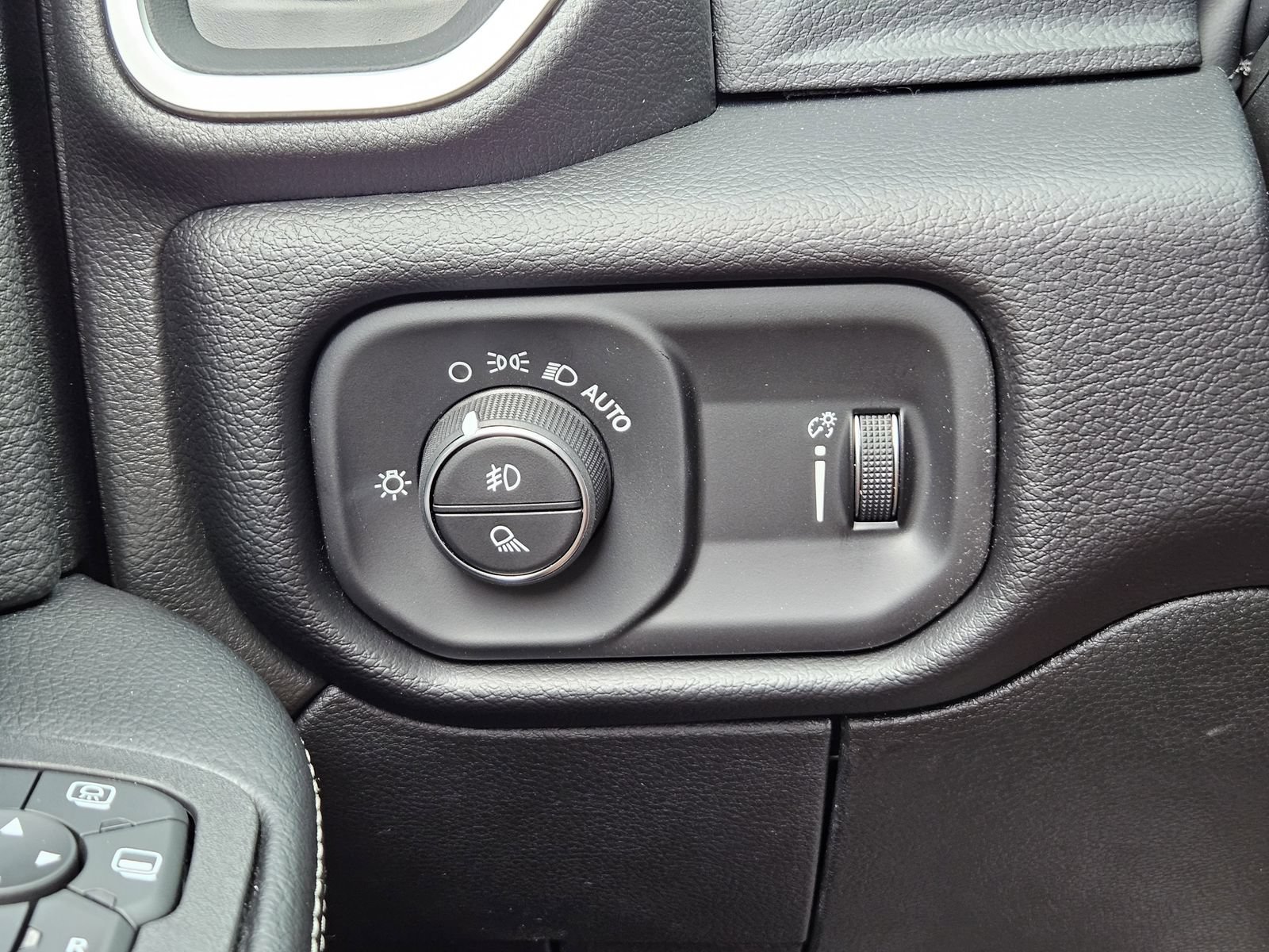 New 2026 RAM 3500 Lone Star AWD/4WD image 26