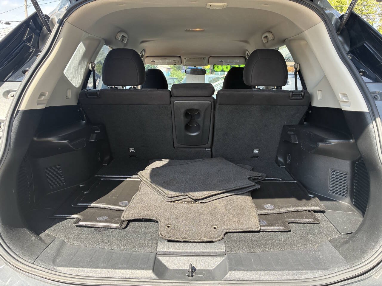Used 2015 Nissan Rogue S FWD image 21