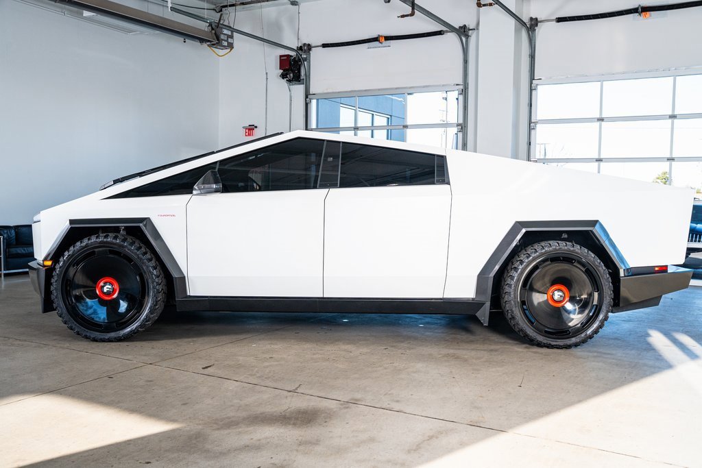 Used 2024 Tesla Cybertruck AWD Crew Cab image 8