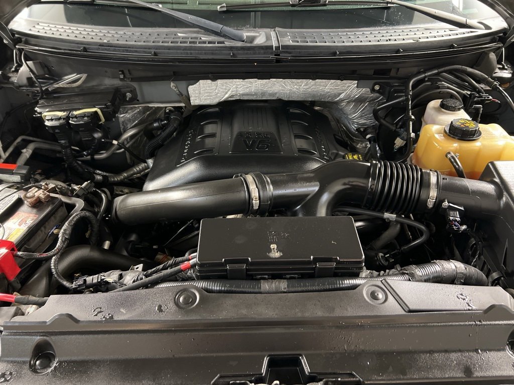 Used 2011 Ford F150 XLT w/ XLT Chrome Pkg image 30