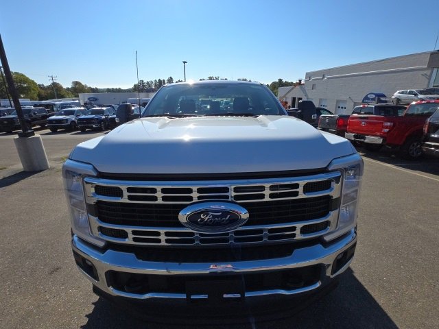 New 2026 Ford F550 4x4 Regular Cab Super Duty image 8