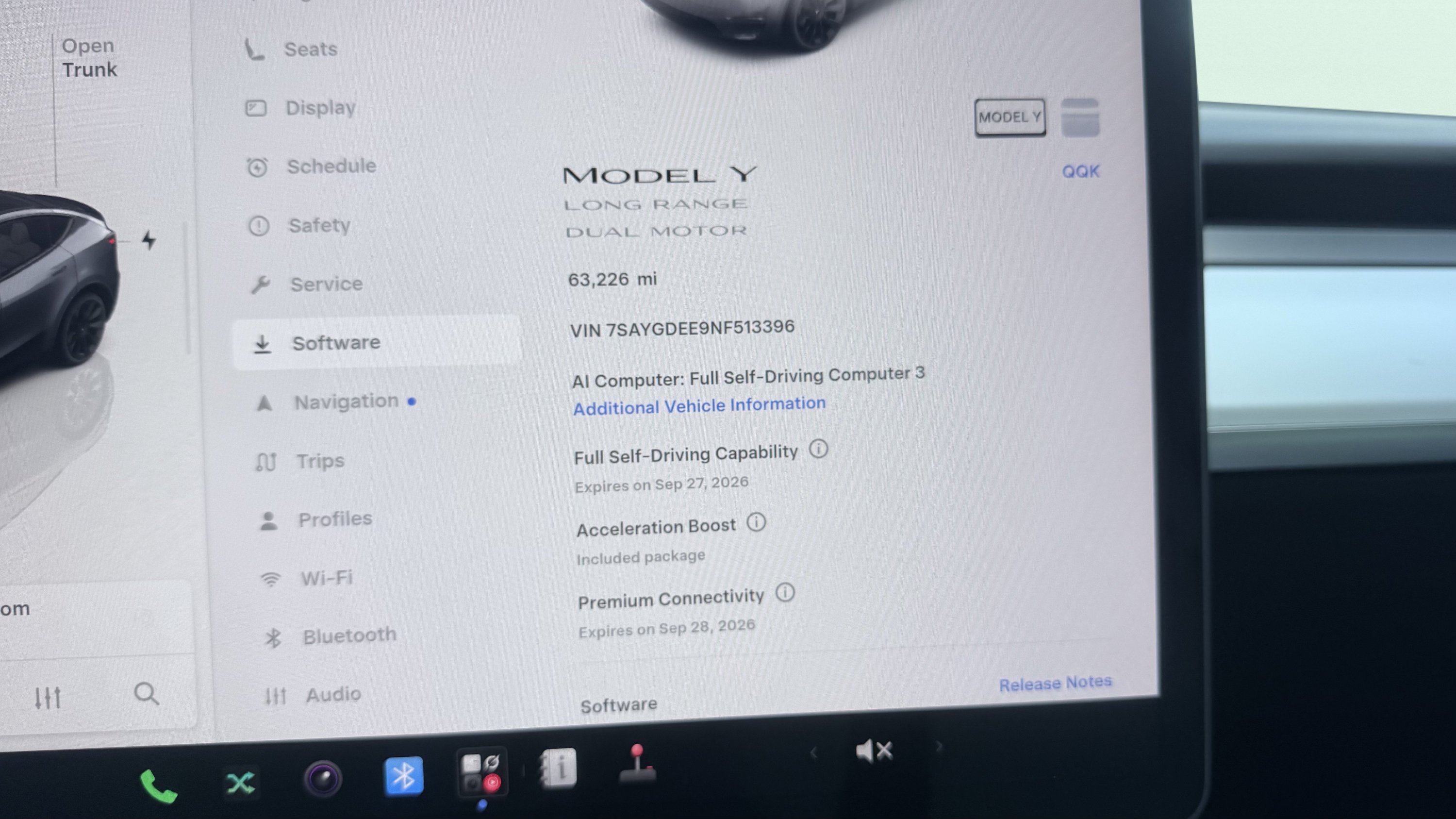 Used 2022 Tesla Model Y Long Range AWD/4WD image 3